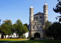 St Pantaleon fra år 866, Altstadt, Köln, Nordrhein-Westfalen, Vest-Tyskland, Tyskland