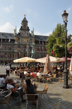 Terrasjes, Rathuis, Grote Markt, Antwerpen, Flandern, Belgia