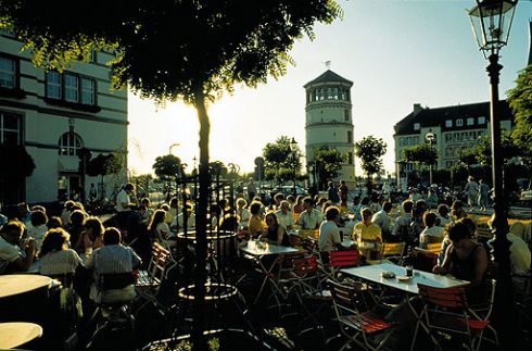 Schlossturm, Altstadt, Düsseldorf, Nordrhein-Westfalen, Vest-Tyskland, Tyskland