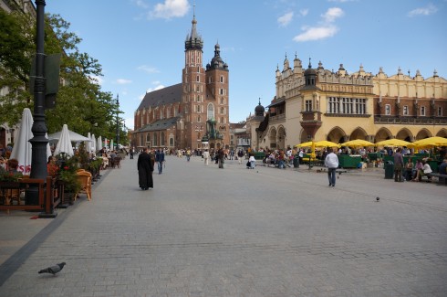  Sukiennice, Basilica Santa Maria, Krakow, Unesco Verdensarv, gamlebyen Stare Miasto, historisk bydel, middelalder, markedsplass Rynek Glowny, Sør-Polen, Polen