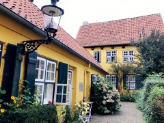 Lübeck, Trave, Østersjøen, middelalder, Europäisches HanseMuseum, Backsteinsgotik, Ostsee, Unesco Verdensarv, Gamlebyen, Altstadt, Rathaus, Hansestadt Lübeck, Schiffergesellschaft, Holstentor, Burgtor, Mecklenburg Vorpommern, Nord-Tyskland