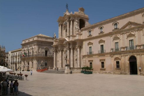 Piazza del Duomo, Ortigia, Siracusa, Sicilia, Italia