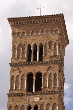 Campanilen til Terracinas Duomo, sicilansk-normannisk romansk stil, Terracina, Lazio, Midt-Italia, Italia