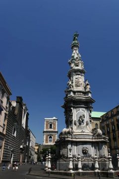 Piazza Gesu Nuovo, Napoli, renessanse, normannere, middelalder, historisk bydel, gamleby, Campania, Sør-Italia, Italia