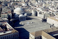 Piazza Plebiscito, Chiesa San Francesco, Napoli, renessanse, normannere, middelalder, Unescos liste over Verdensarven, historisk bydel, gamleby, Campania, Sør-Italia, Italia