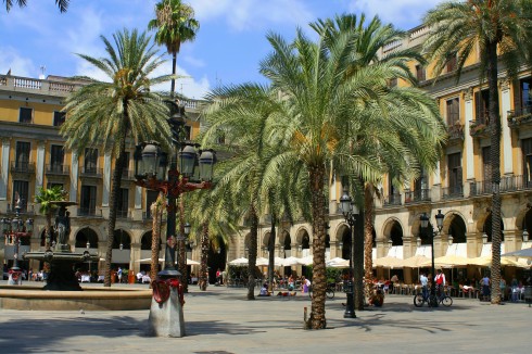 Plaza Reial, Barcelona, katalansk, Unescos liste over Verdensarven, Antoni Gaudi, Guell, Catalunia, Spania