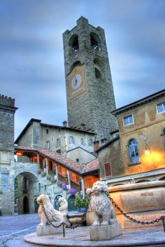 Torre Comunale, Piazza Vecchia i Bergamo, Lombardia, Nord-Italia, Italia