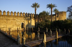 Alcázar de los Reyes Cristianos, Cordoba, katedral-moskéen La Mezquita, Guadalquivir, Unescos liste over Verdensarven, historisk bydel, gamleby, Andalucia, Spania