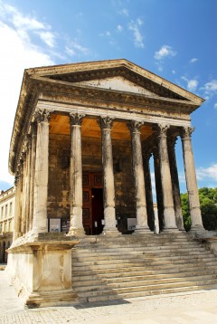 Maison Carrée, Nimes, romertid, akvedukt, amfiteater, Provence, Cote d'Azur, Sør-Frankrike, Frankrike