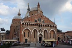 Basilica di Sant'Antonio, Donatello, Padova, Piazza delle Erbe, Piazza delle Frutti, Unescos liste over Verdensarven, romerriket, antikken, historiske bydeler, gamlebyen, Veneto, Nord-Italia, Italia