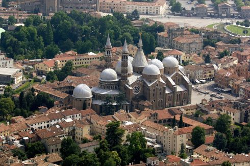 Basilica di Sant'Antoni, Padova, Piazza delle Erbe, Piazza delle Frutti, Unescos liste over Verdensarven, romerriket, antikken, historiske bydeler, gamlebyen, Veneto, Nord-Italia, Italia