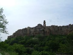 Klippebyen, Pitigliano, etruskere, renessanse, middelalderhistorisk bydel, gamleby, Toscana, Midt-Italia, Italia