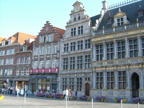 Tournai, historisk bysenter, Unescos liste over Verdensarven, gourmet, gamleby, gotikken, renessansen, barokken, Vallonia, Belgia