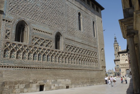 katedralen La Seo, mudejar-utsmykning, Zaragoza, Rio Ebro, Plaza del Pilar, Plaza César Augusto, Unescos liste over Verdensarven, historisk bydel, gamleby, Aragon, Madrid og innlandet, Spania