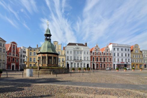  Wasserkunst Marktplatz, Wismar, Østersjøen, Ostsee, Gamlebyen, Unesco Verdensarv, Altstadt, Hansestadt Wismar, Mecklenburg Vorpommern, Nord-Tyskland