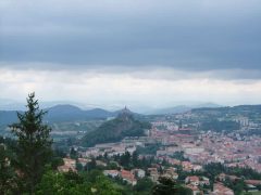 Le Puy en Velay, Cathédrale de Notre-Dame, pilegrimsmål, romansk arkitektur, tidlig middelalder, tidlig kristendom, sort madonna, klosterhage, Unescos liste over Verdensarven, Massif Central, Sør-Frankrike