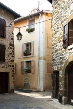  Le Puy en Velay, Cathédrale de Notre-Dame, pilegrimsmål, romansk arkitektur, tidlig middelalder, tidlig kristendom, sort madonna, klosterhage, Unescos liste over Verdensarven, Massif Central, Sør-Frankrike