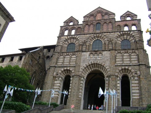  Le Puy en Velay, Cathédrale de Notre-Dame, pilegrimsmål, romansk arkitektur, tidlig middelalder, tidlig kristendom, sort madonna, klosterhage, Unescos liste over Verdensarven, Massif Central, Sør-Frankrike