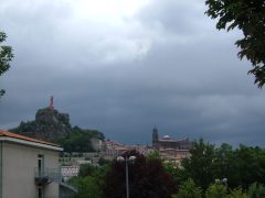 Le Puy en Velay, Cathédrale de Notre-Dame, pilegrimsmål, romansk arkitektur, tidlig middelalder, tidlig kristendom, sort madonna, klosterhage, Unescos liste over Verdensarven, Massif Central, Sør-Frankrike