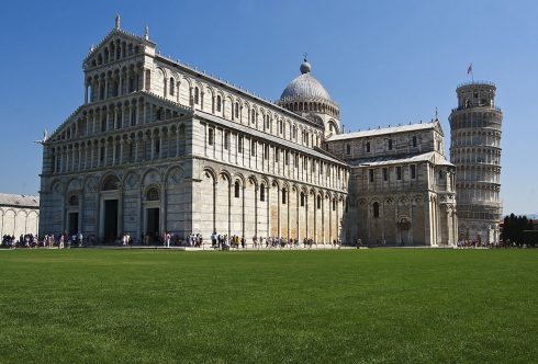 Pisa, pisansk romansk, arkitektur, middelalder, renessanse, Arno, Campo dei Miracoli, katedral, baptisteria, kampanile, Unescos liste over Verdensarven, historisk bydel, museer, gamleby, etruskerne, Toscana, Midt-Italia, Italia