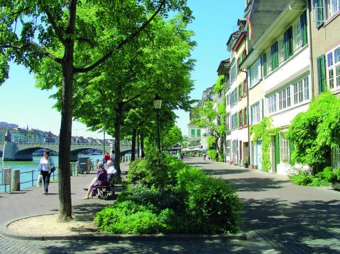 Basel, Rheinpromenade, Rhinen, romertid, middelalder, kulturseverdigheter, gamlebyen, marktplatz, Sveits