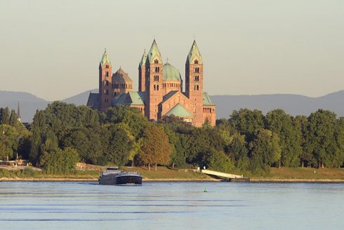 Speyer, Altstadt, Unescos liste over Verdenarven, romertid, Altpörtel, Rhinen, Kaiserdom, jødenes Shphira, middelalder, Vest-Tyskland