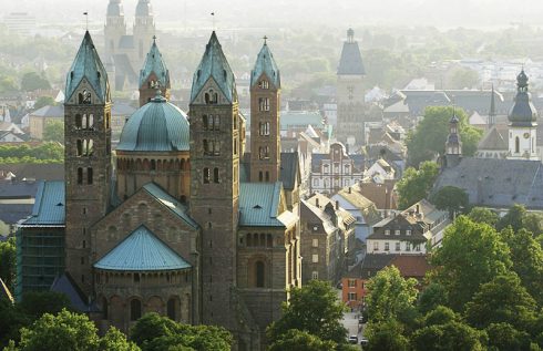 Speyer, Altstadt, Unescos liste over Verdenarven, romertid, Altpörtel, Rhinen, Kaiserdom, jødenes Shphira, middelalder, Vest-Tyskland