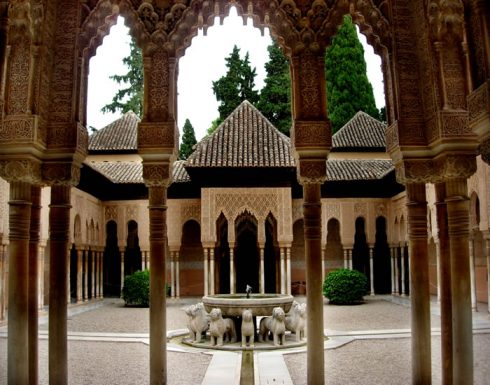 Granada, Alhambra, Generalife, Barrio del Albaicín, Bib-Rambla, Plaza Nueva, Capilla Real, Santa Ana, San Nicholas, San Miguel de Bajo, Unescos liste over Verdensarven, Andalucia, Spania