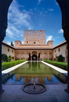 Granada, Alhambra, Generalife, Barrio del Albaicín, Bib-Rambla, Plaza Nueva, Capilla Real, Santa Ana, San Nicholas, San Miguel de Bajo, Unescos liste over Verdensarven, Andalucia, Spania