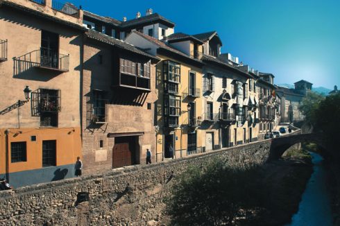 Granada, Alhambra, Generalife, Barrio del Albaicín, Bib-Rambla, Plaza Nueva, Capilla Real, Santa Ana, San Nicholas, San Miguel de Bajo, Unescos liste over Verdensarven, Andalucia, Spania