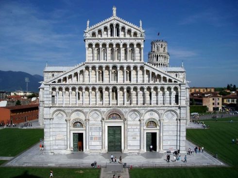 Pisa, pisansk romansk, arkitektur, middelalder, renessanse, Arno, Campo dei Miracoli, katedral, baptisteria, kampanile, Unescos liste over Verdensarven, historisk bydel, museer, gamleby, etruskerne, Toscana, Midt-Italia, Italia