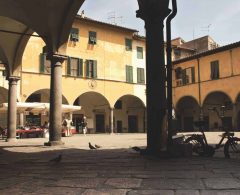 Piazza delle Vettovaglie, Pisa, pisansk romansk, arkitektur, middelalder, renessanse, Arno, Campo dei Miracoli, katedral, baptisteria, kampanile, Unescos liste over Verdensarven, historisk bydel, museer, gamleby, Toscana, Midt-Italia, Italia