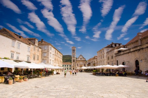 Hvar, Stari Grad, Unescos liste over Verdensarven, romertid, grekere, Pharos, Venezia, venetiansk, kirker, middelalder, arkitektur, gotikk, renessanse, oldtidskirker, Makarska-kysten, Kroatia 