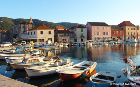 Hvar, Stari Grad, Unescos liste over Verdensarven, romertid, grekere, Pharos, Venezia, venetiansk, kirker, middelalder, arkitektur, gotikk, renessanse, oldtidskirker, Makarska-kysten, Kroatia 