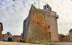 Hvar, Stari Grad, Unescos liste over Verdensarven, romertid, grekere, Pharos, Venezia, venetiansk, kirker, middelalder, arkitektur, gotikk, renessanse, oldtidskirker, Makarska-kysten, Kroatia 