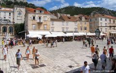 Hvar, Stari Grad, Unescos liste over Verdensarven, romertid, grekere, Pharos, Venezia, venetiansk, kirker, middelalder, arkitektur, gotikk, renessanse, oldtidskirker, Makarska-kysten, Kroatia 