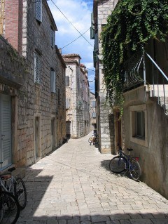 Hvar, Stari Grad, Unescos liste over Verdensarven, romertid, grekere, Pharos, Venezia, venetiansk, kirker, middelalder, arkitektur, gotikk, renessanse, oldtidskirker, Makarska-kysten, Kroatia 