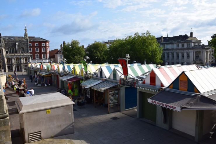 Det fargerike markedet i Norwich har vært her siden år 1067. Foto: © ReisDit.no