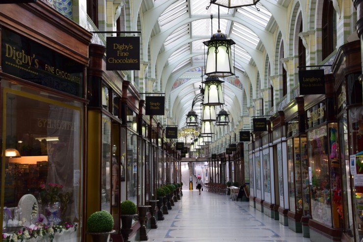 Fra The Royal Arcade, som guiden viste meg. En fullstendig bevart handlegate i Art Noveau-stil fra år 1899. Foto: © ReisDit.no