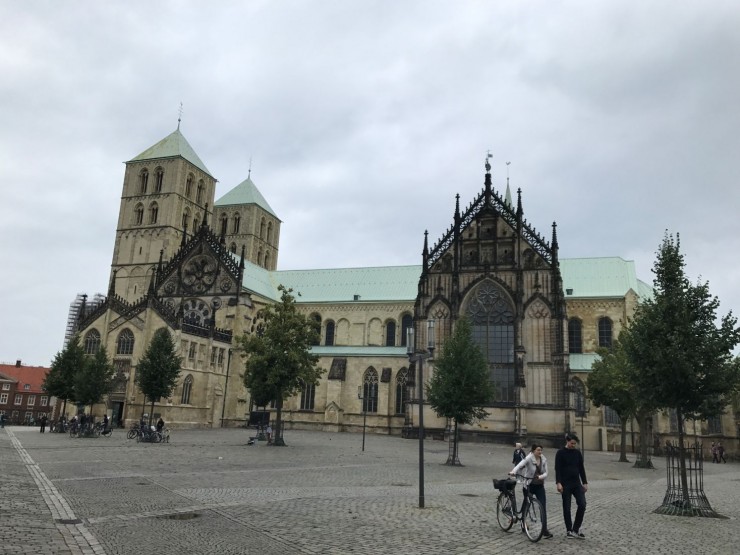 St. Paulus-Dom er Münsters storslåtte katedral. Foto: © ReisDit.no