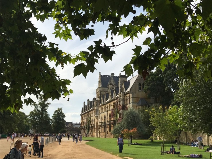 Christ Church College sett fra Broad Walk. Foto: © ReisDit.no