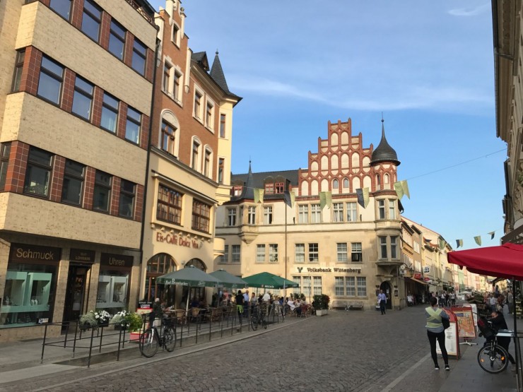 Lutherstadt Wittenbergs gamleby er stort sett bilfri. Foto: © ReisDit.no