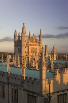 Oxford, Oxford University, Oxfordshire, Britain, England, College, Ashmolean Museum, High Street, Broad Street, Magdalen College, Christ Church, Broad Walk, Merton College, Merton Street, Radcliffe Square, Radcliffe Camera, All Souls College, Bodleian Library, Divinity School, Old School Quadrangle, Oxford Castle, Balliol College, Trinity College, St Edmund Hall, St Mary the Virgin, The Bear, Eagle and Child, Lamb and Flag