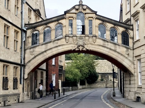 Oxford, Oxford University, Oxfordshire, Britain, England, College, Ashmolean Museum, High Street, Broad Street, Magdalen College, Christ Church, Broad Walk, Merton College, Merton Street, Radcliffe Square, Radcliffe Camera, All Souls College, Bodleian Library, Divinity School, Old School Quadrangle, Oxford Castle, Balliol College, Trinity College, St Edmund Hall, St Mary the Virgin, The Bear, Eagle and Child, Lamb and Flag