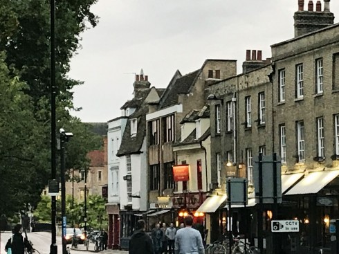 Cambridge, Cambridgeshire, Cambridge University, River Cam, King’s College Chapel, Trinity, King’s grade, Fitzwilliam Museum, Madelene Bridge, Bridge Street, St. Bene’t’s Church, Great St. Mary, Bridge Street, St. John’s College, Bridge of Sighs