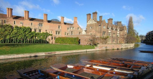 Cambridge, Cambridgeshire, Cambridge University, River Cam, King’s College Chapel, Trinity, King’s grade, Fitzwilliam Museum, Madelene Bridge, Bridge Street, St. Bene’t’s Church, Great St. Mary, Bridge Street, St. John’s College, Bridge of Sighs