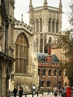 Cambridge, Cambridgeshire, Cambridge University, River Cam, King’s College Chapel, Trinity, King’s grade, Fitzwilliam Museum, Madelene Bridge, Bridge Street, St. Bene’t’s Church, Great St. Mary, Bridge Street, St. John’s College, Bridge of Sighs