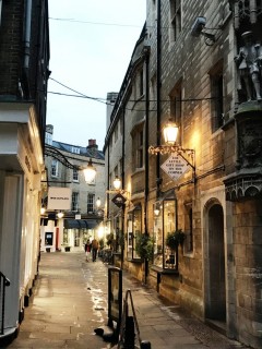 Cambridge, Cambridgeshire, Cambridge University, River Cam, King’s College Chapel, Trinity, King’s grade, Fitzwilliam Museum, Madelene Bridge, Bridge Street, St. Bene’t’s Church, Great St. Mary, Bridge Street 