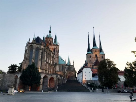 Erfurt, Thüringen, Tyskland, middelalder, Krämerbrücke, Domplatz, Dom St. Marien, St. Severikircher, Fischmarkt, Kleinmarkt, Alte Synagoge, Martin Luther, Augustinerkloster, Anger, Angermuseum, Zitadelle Petersberg, Marktstrasse