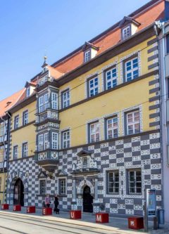 Erfurt, Thüringen, Tyskland, middelalder, Krämerbrücke, Domplatz, Dom St. Marien, St. Severikircher, Fischmarkt, Kleinmarkt, Michaelisstrasse, Alte Synagoge, Mikwe, Martin Luther, Augustinerkloster, Anger, Angermuseum, Alte Mühle, Zitadelle Petersberg, Marktstrasse, Erfurter Schatz, Haus zum Stockfisch